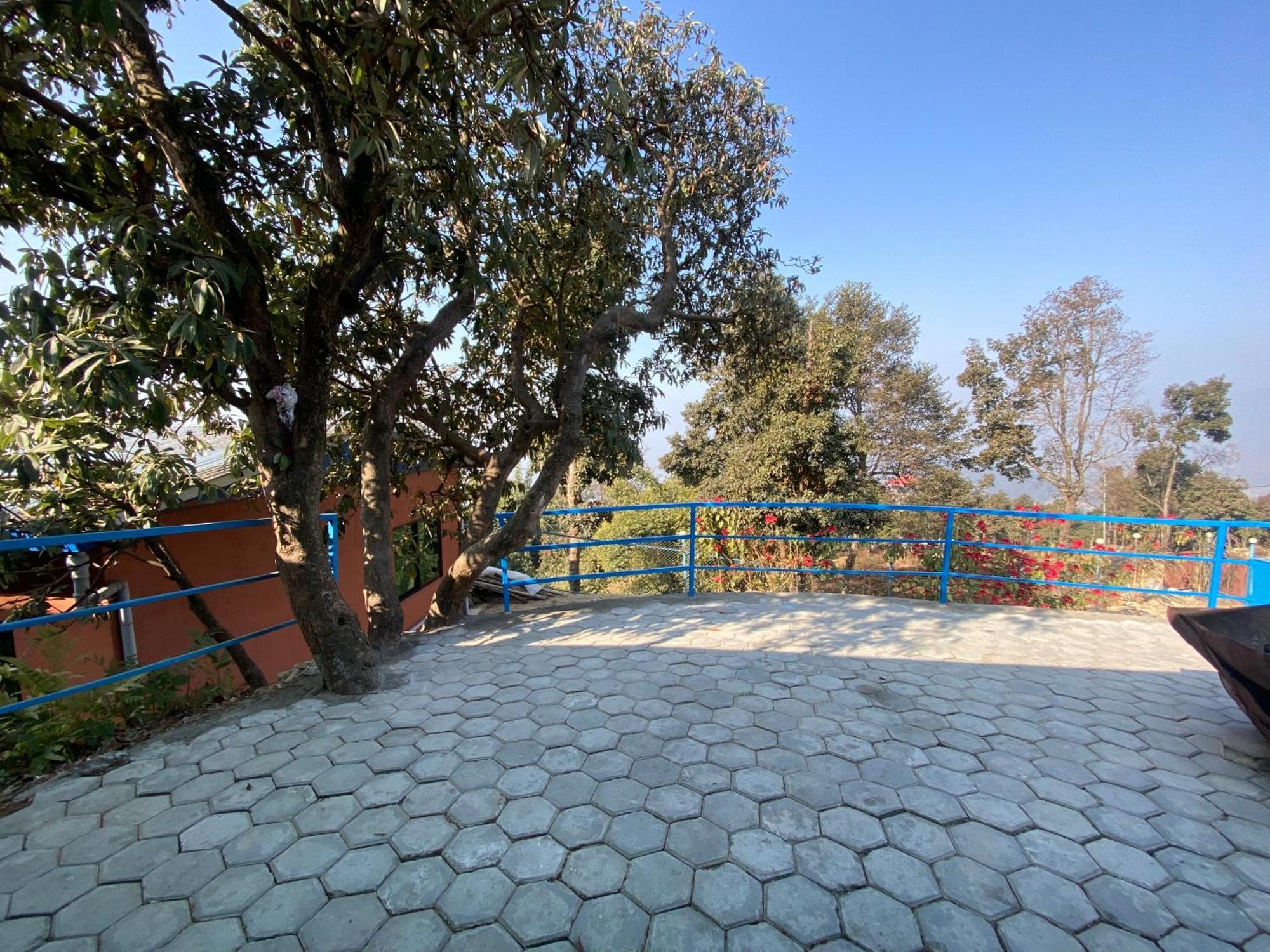 Chareli Resort Nagarkot Eksteriør billede